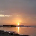Fantasia Double By The Sea Апартаменти *